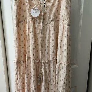 En Crème Tiered sundress